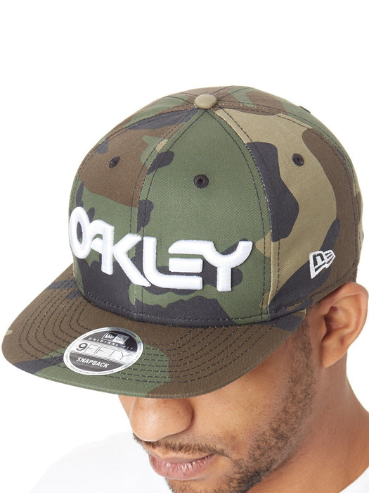 Oakley Mark 2 Snap Back Hat - 88 Gear